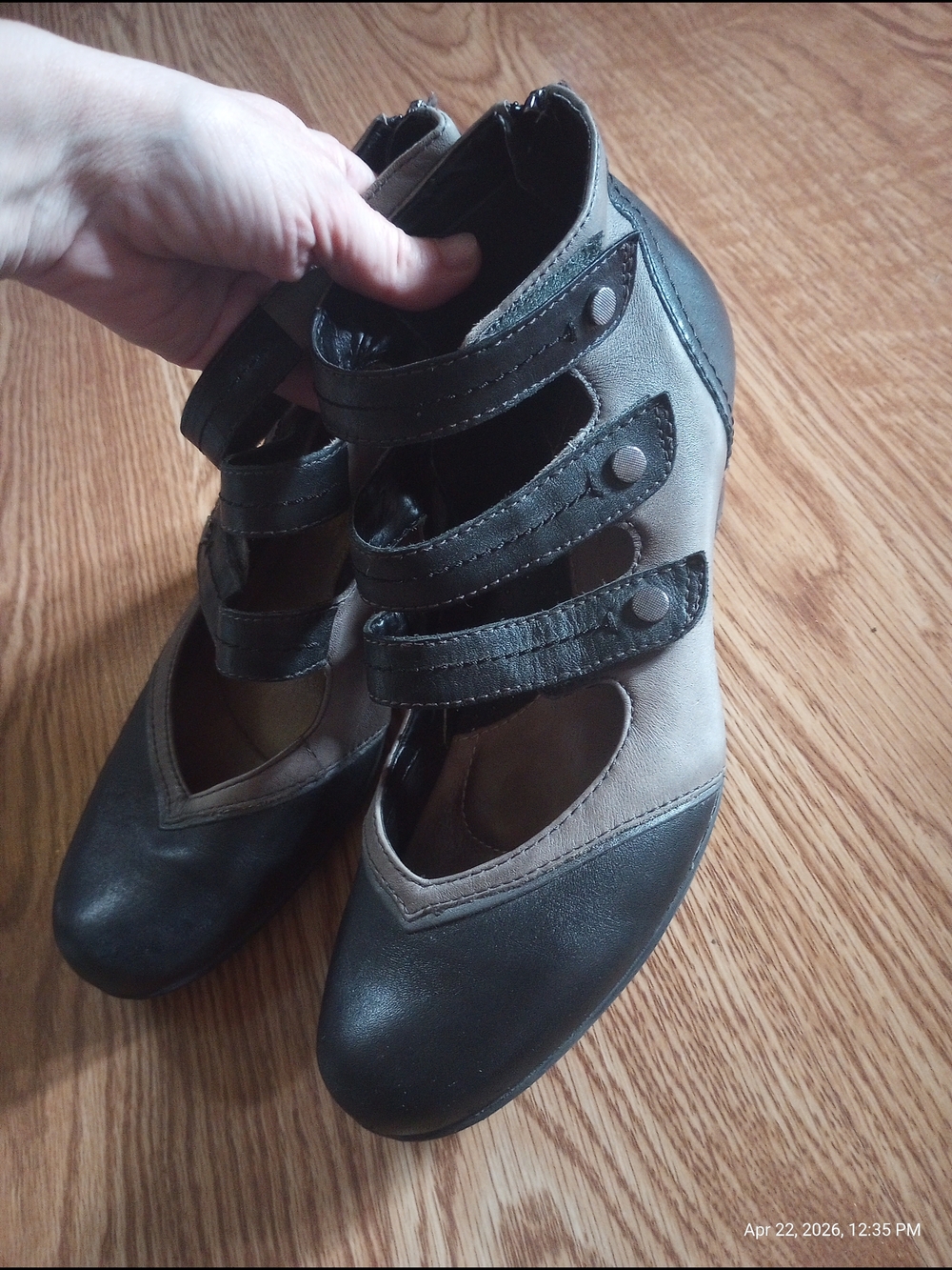 Women's Two-Tone Black and Gray Leather Strap Heels